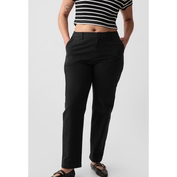 GAP Mid Rise Khakis - Picture 1 of 9